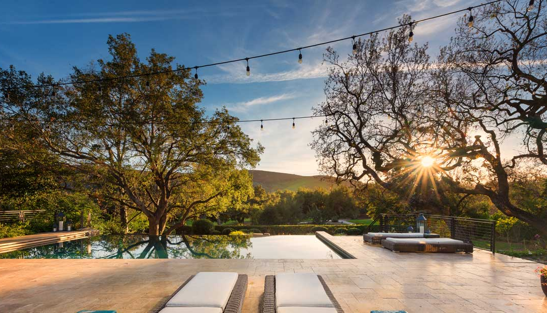 Custom Infinity Pool Design That Fits the Site