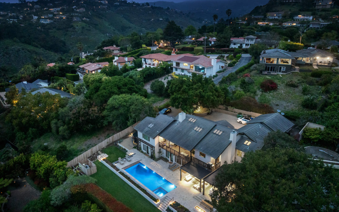 How Luxury Pool Companies Really Differ