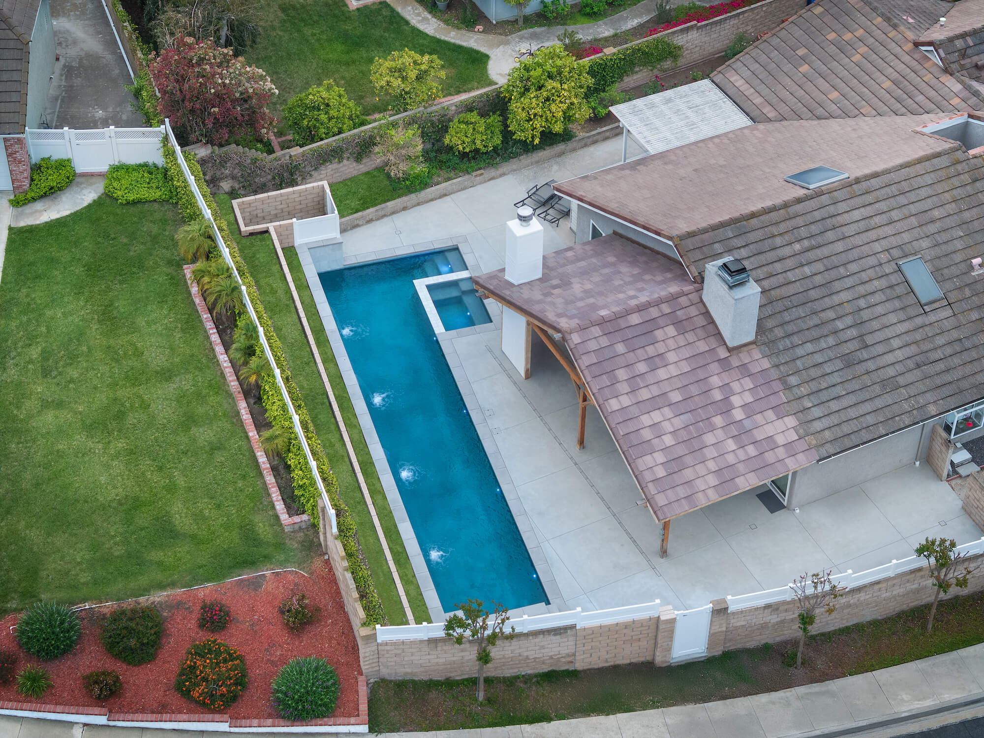 Luxury Pool Builders