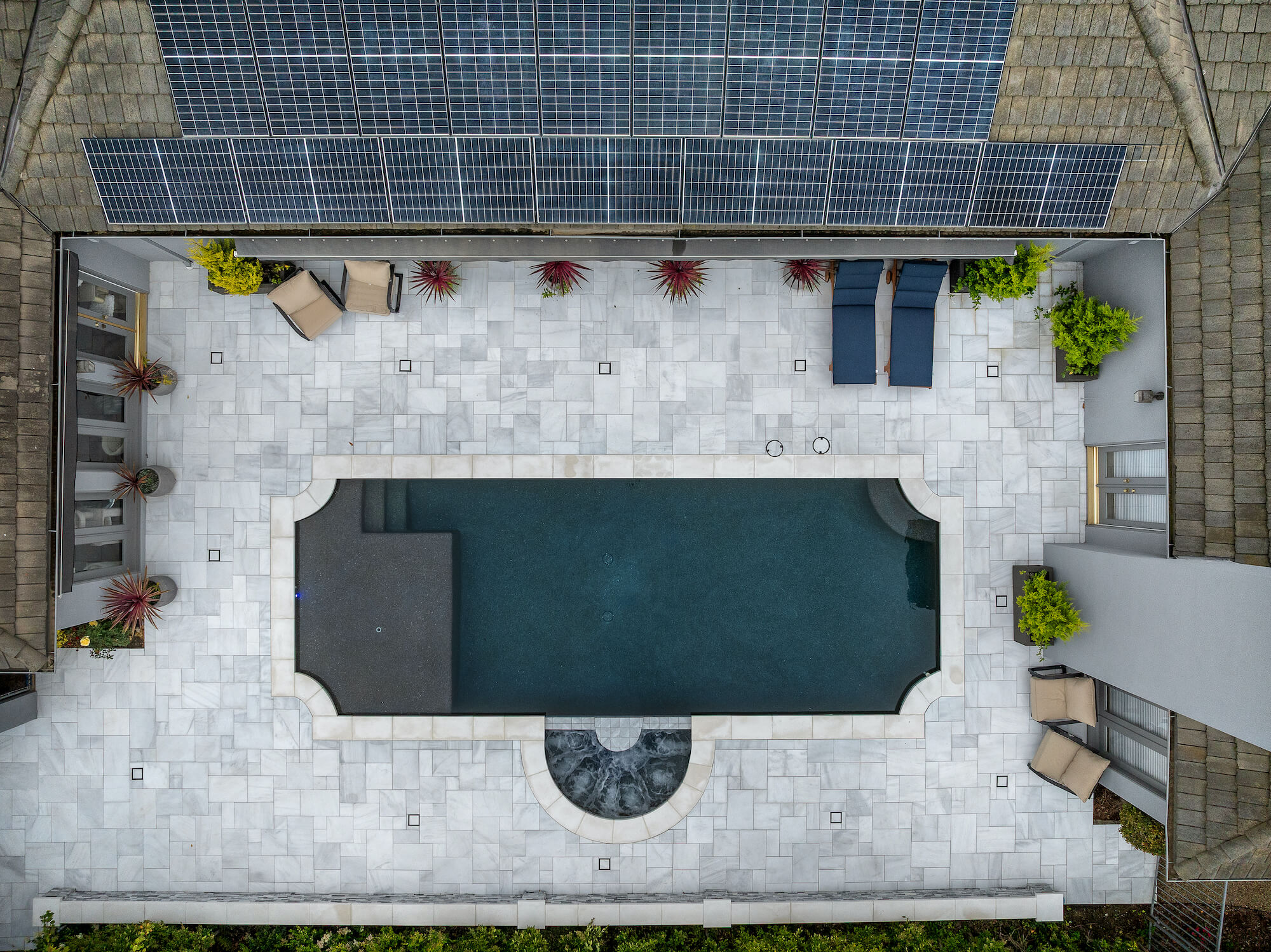 Luxury Pool Builders