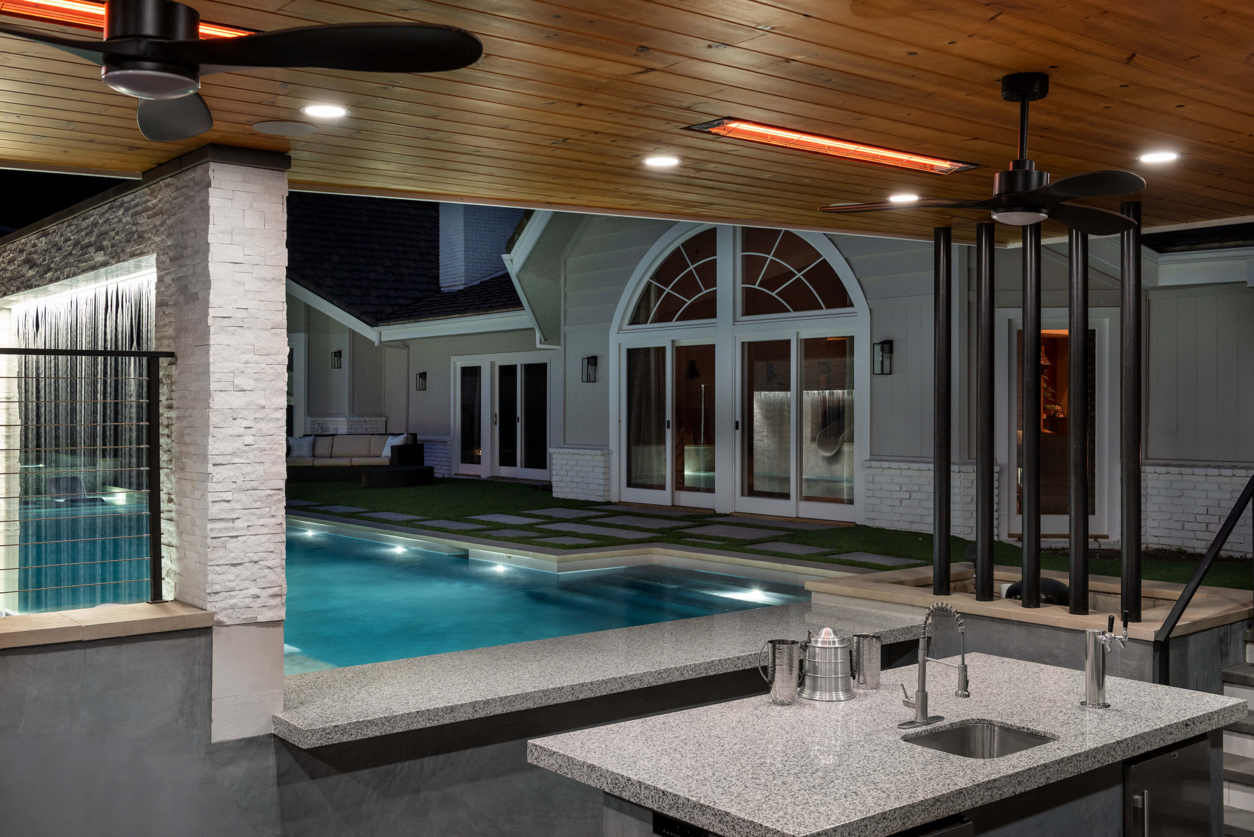 Luxury Pool Builders