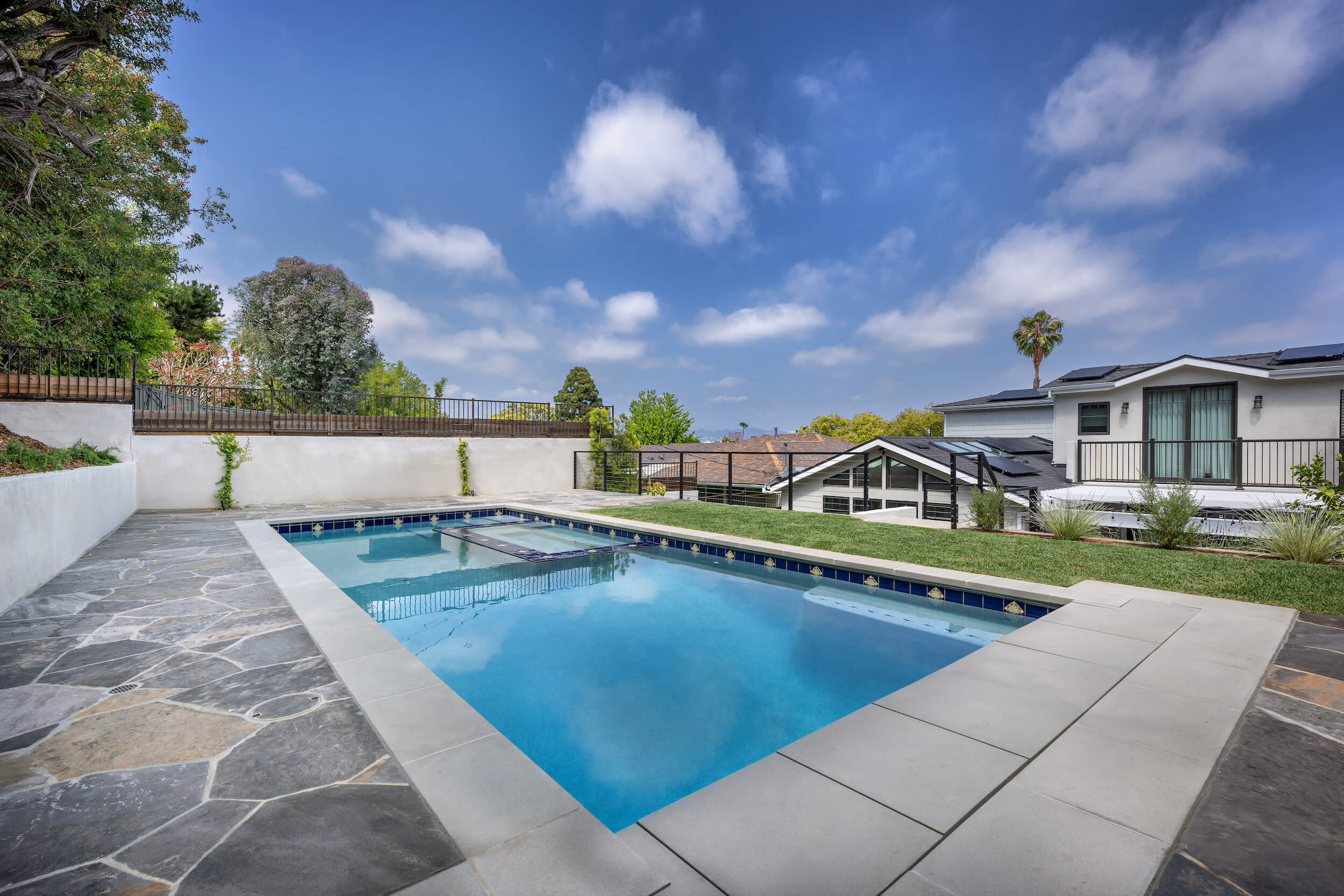 Luxury Pool Builders