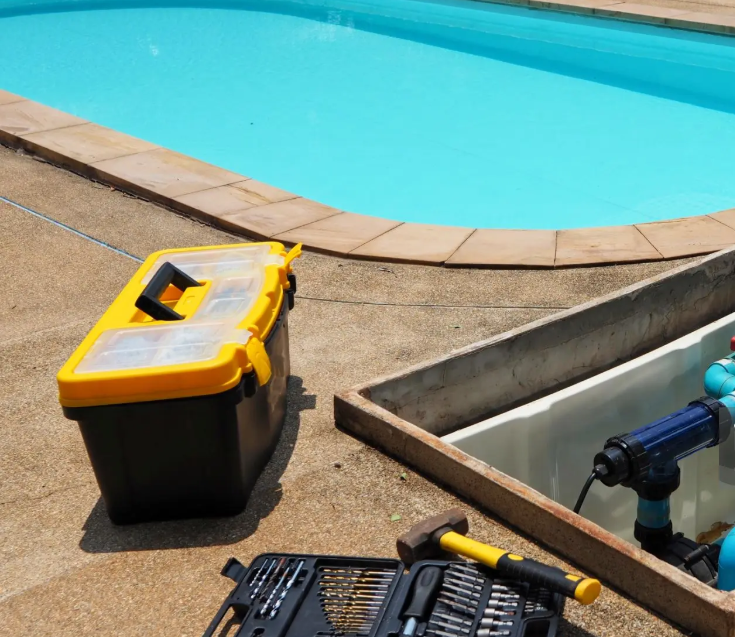 Luxury Pool Builders