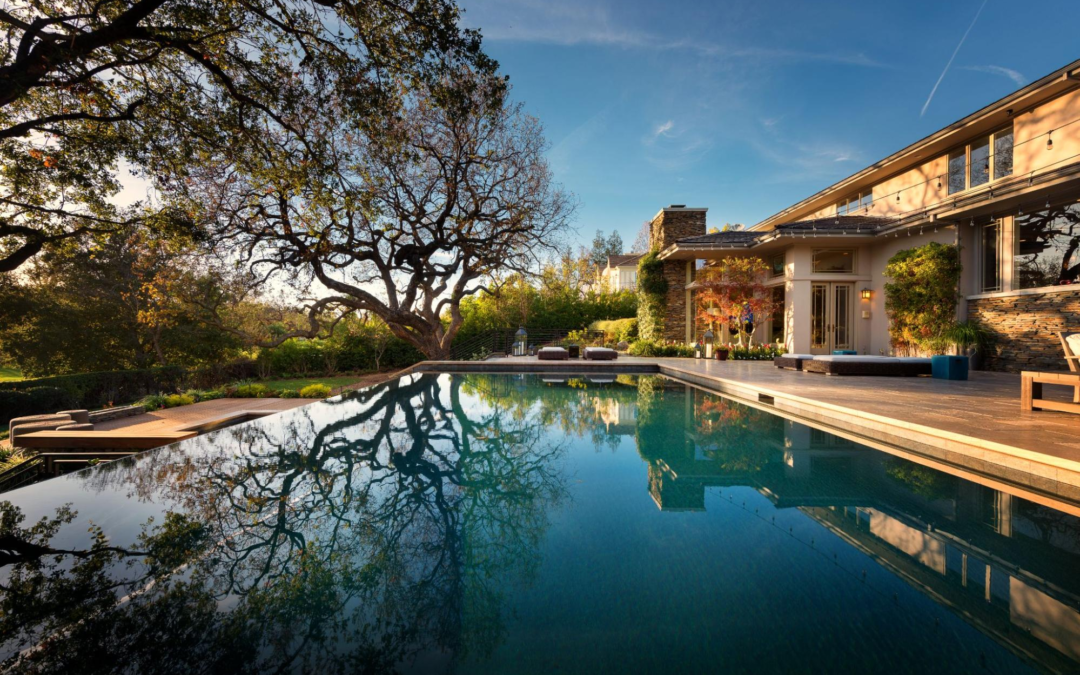 Luxury Pool Design and Construction