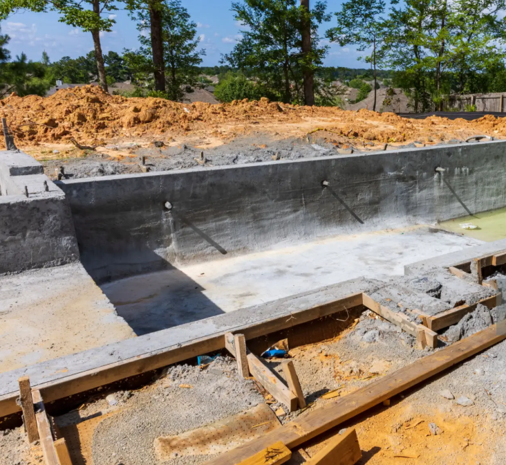 Luxury Pool Builders