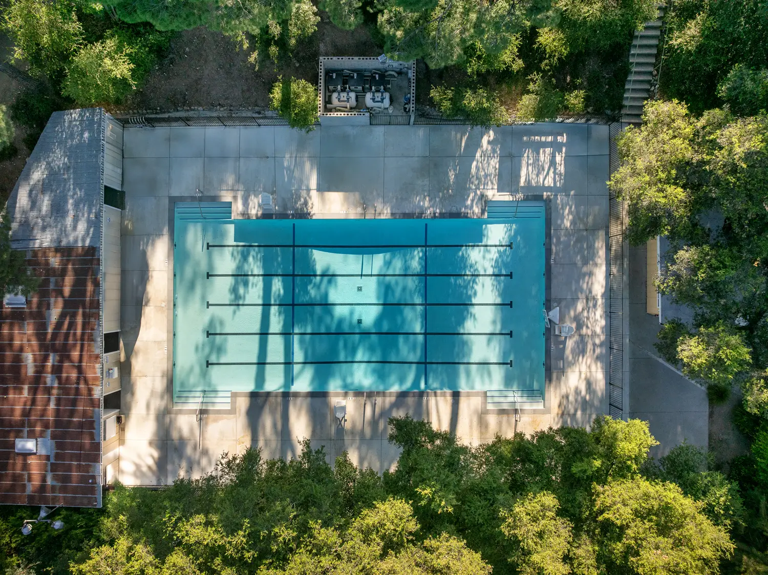 Luxury Pool Builders