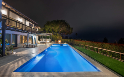 How to Choose the Right Pool Lighting for Your Backyard